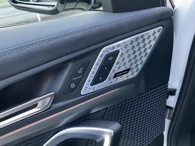 BMW iX2