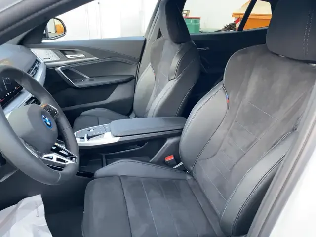 BMW iX2