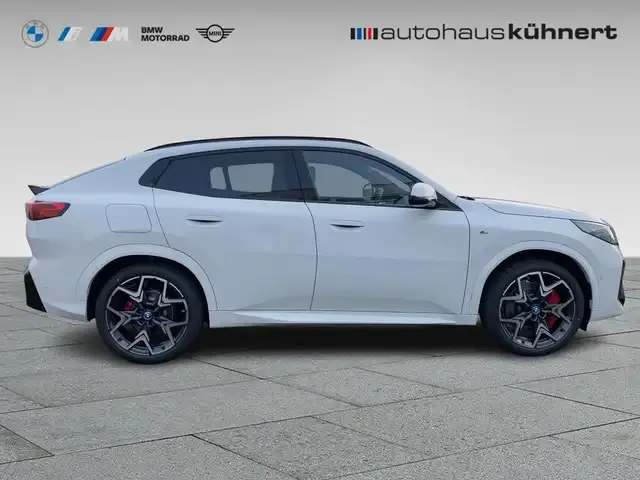 BMW iX2