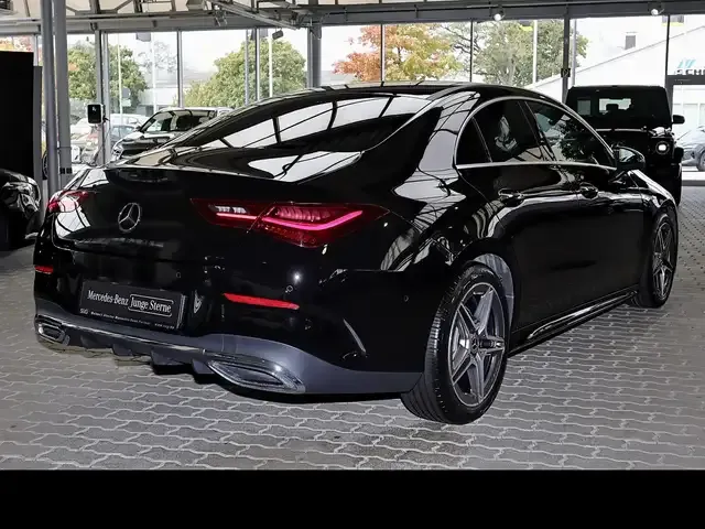 Mercedes-Benz CLA 200