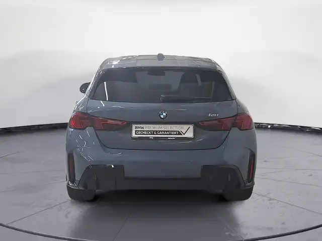BMW 120