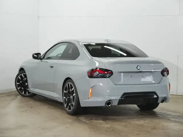 BMW 230