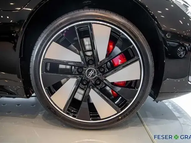 Audi RS e-tron GT