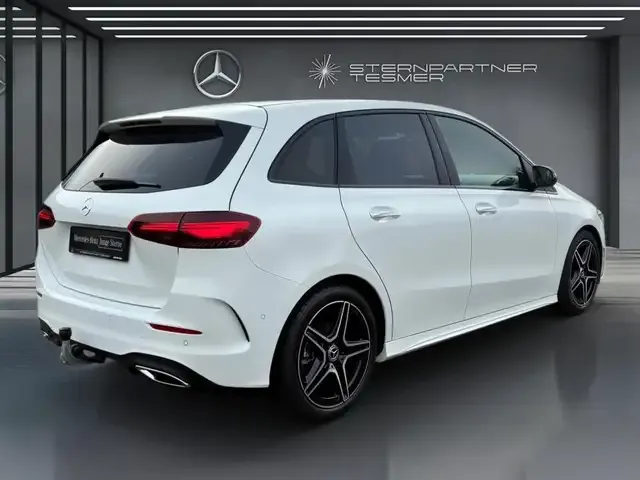 Mercedes-Benz B 200