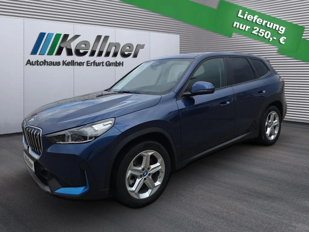 BMW iX1