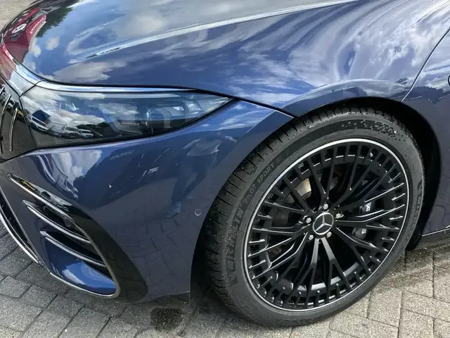 Mercedes-Benz EQS