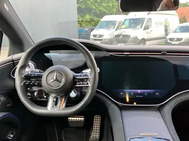 Mercedes-Benz EQS