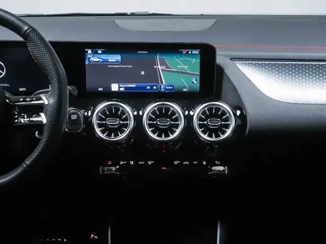 Mercedes-Benz EQA 350