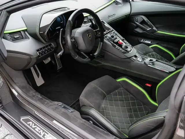 Lamborghini Aventador