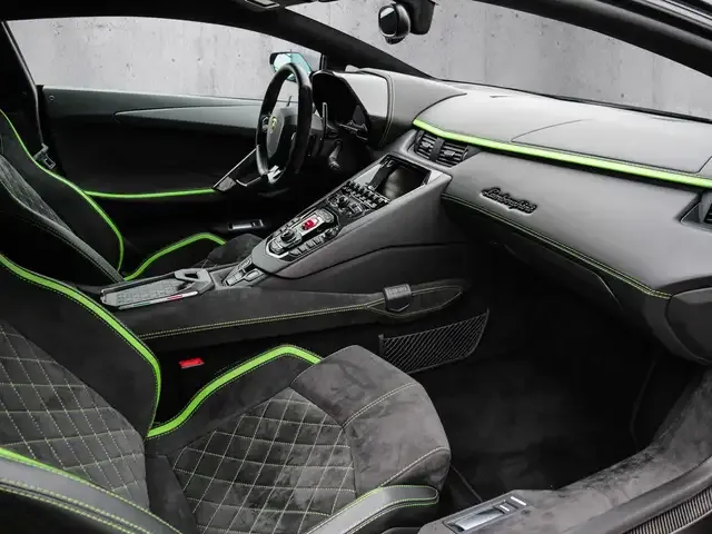 Lamborghini Aventador