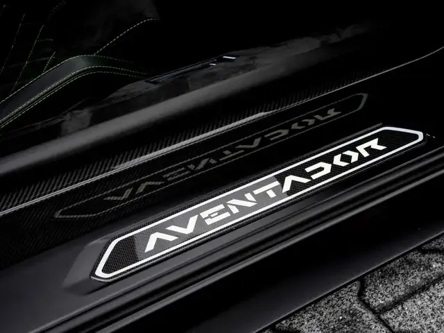 Lamborghini Aventador