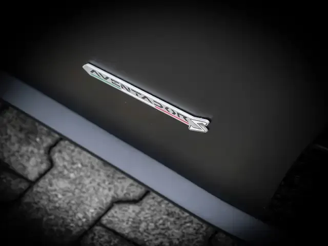 Lamborghini Aventador