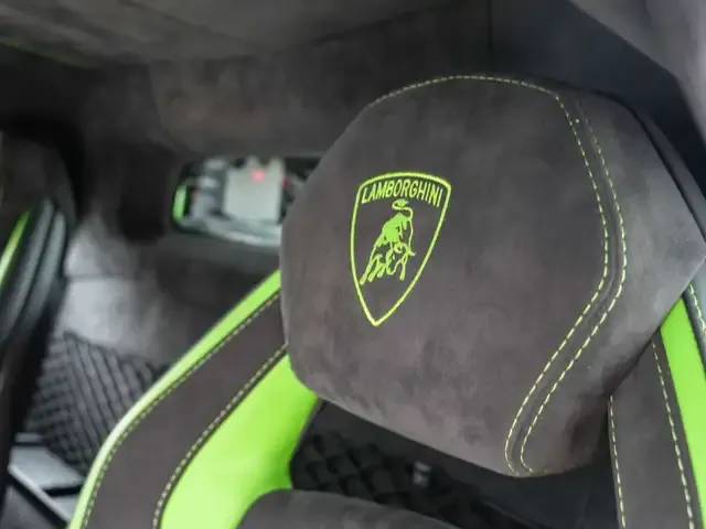 Lamborghini Aventador