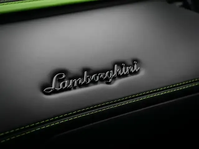 Lamborghini Aventador