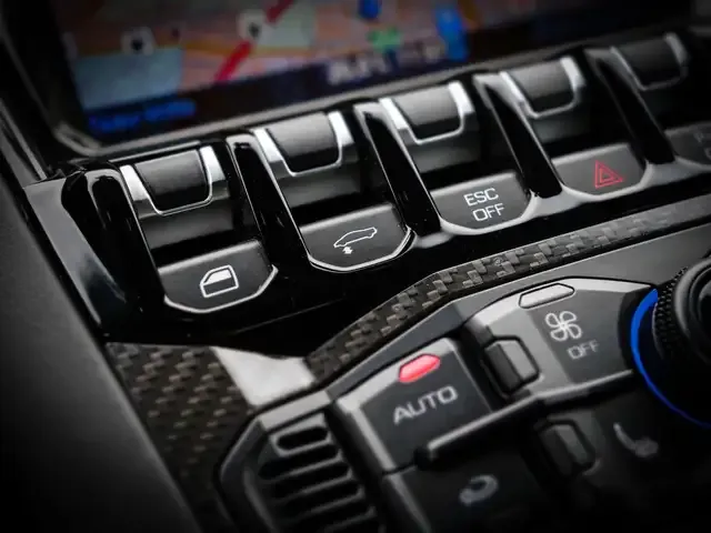 Lamborghini Aventador