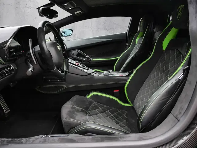 Lamborghini Aventador