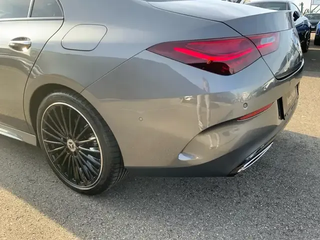 Mercedes-Benz CLA 180