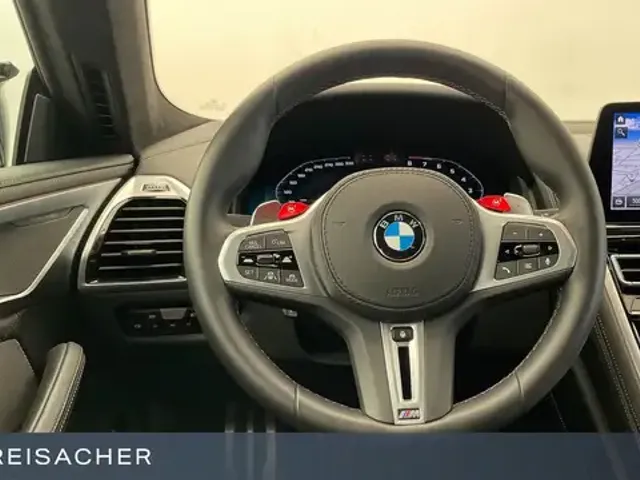 BMW M8