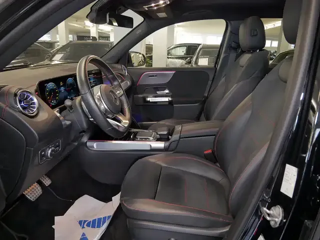 Mercedes-Benz EQB 300