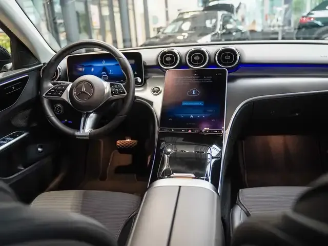 Mercedes-Benz C 220