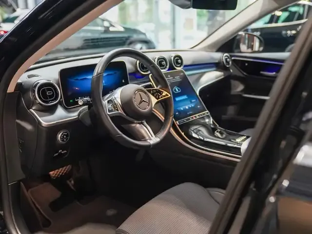 Mercedes-Benz C 220
