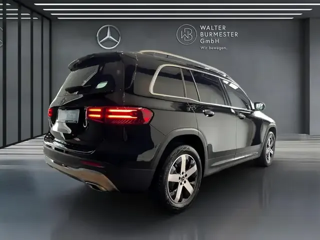 Mercedes-Benz GLB 200