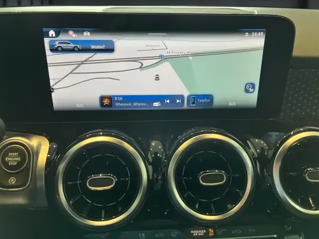 Mercedes-Benz GLB 200