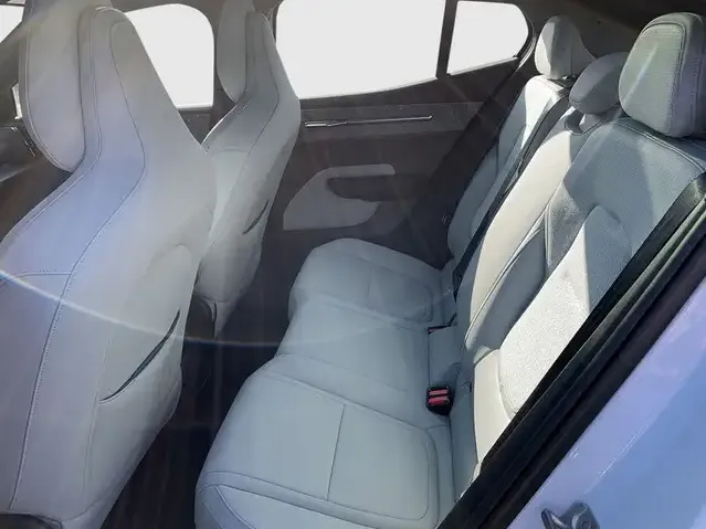 Volvo EX30