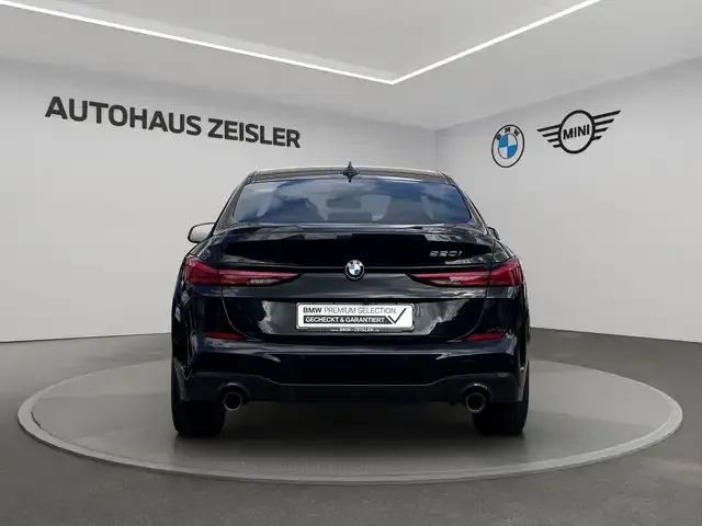 BMW 220