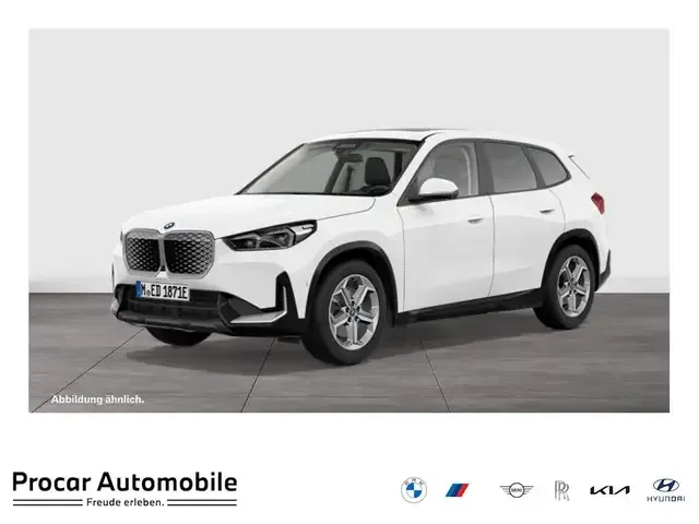 BMW iX1
