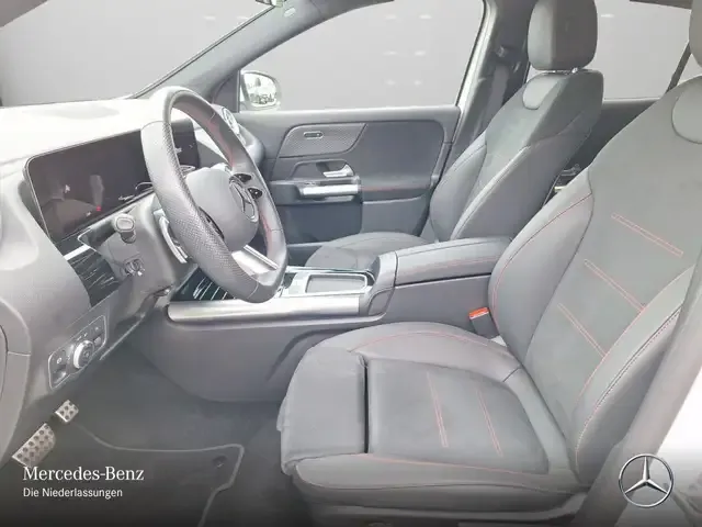 Mercedes-Benz EQA 300