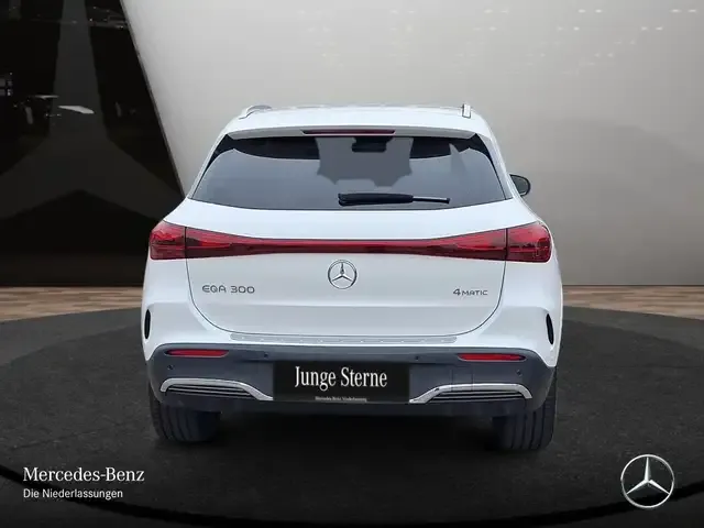 Mercedes-Benz EQA 300