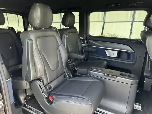 Mercedes-Benz EQV 300