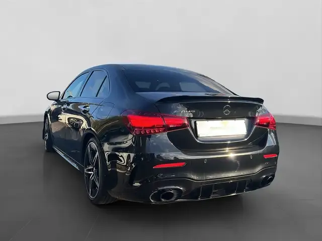 Mercedes-Benz A 35 AMG