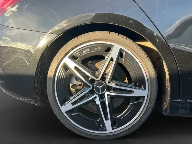 Mercedes-Benz A 35 AMG