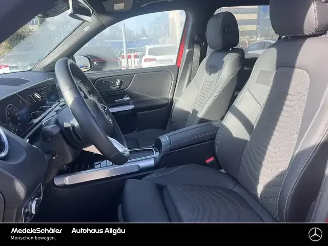 Mercedes-Benz GLB 250