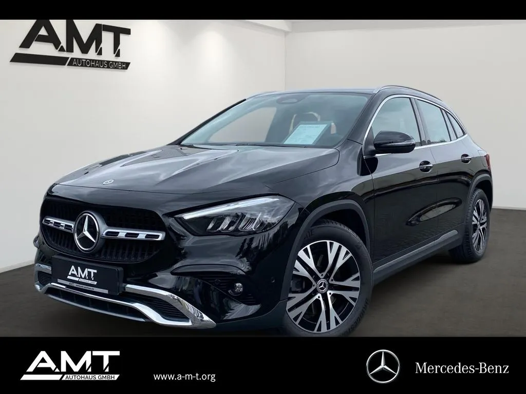 Mercedes-Benz GLA 220