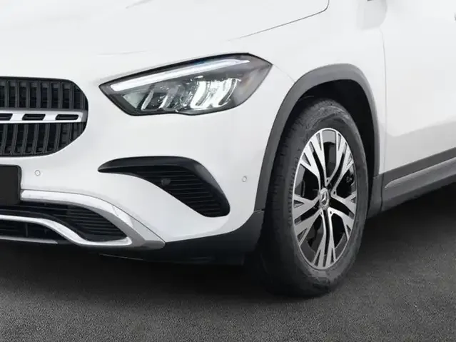 Mercedes-Benz GLA 180