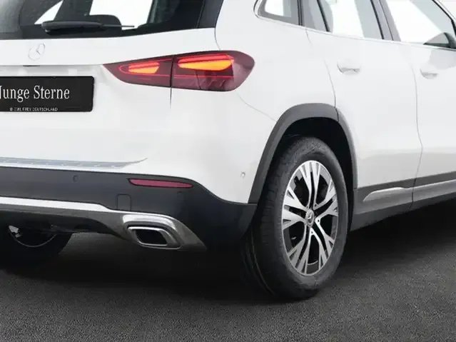 Mercedes-Benz GLA 180