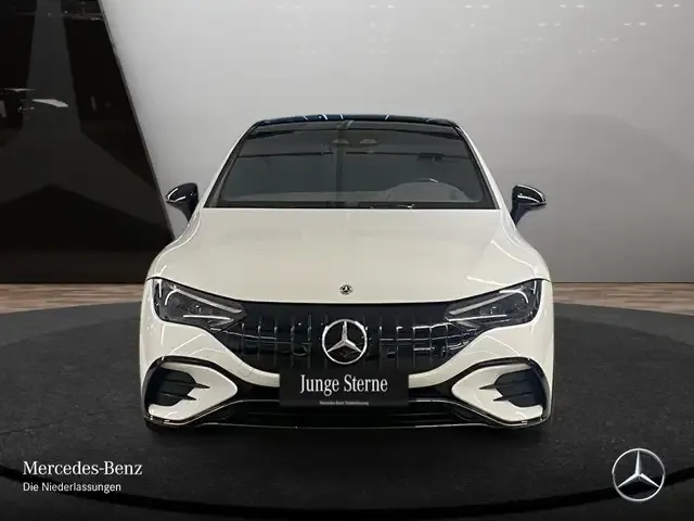 Mercedes-Benz EQE 53