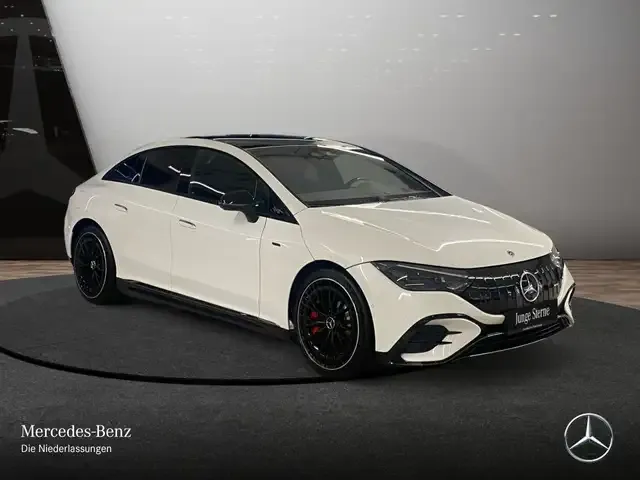 Mercedes-Benz EQE 53