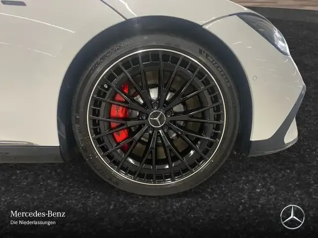 Mercedes-Benz EQE 53