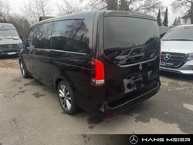 Mercedes-Benz V 250