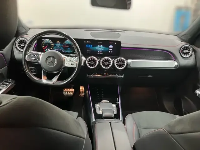 Mercedes-Benz EQB 300