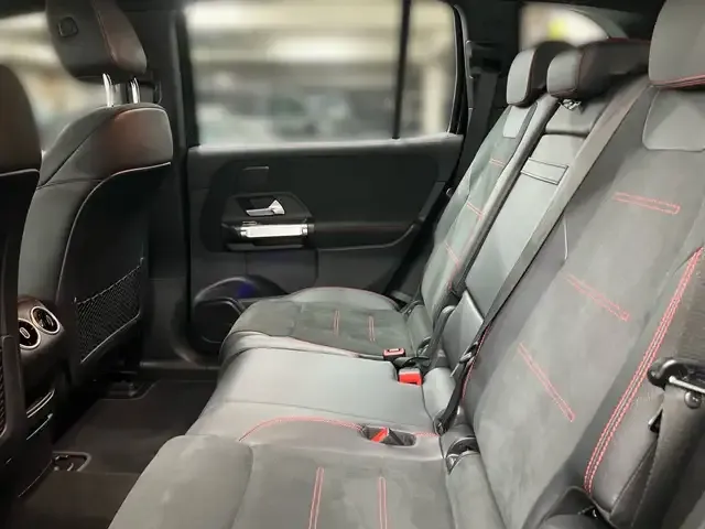 Mercedes-Benz EQB 300