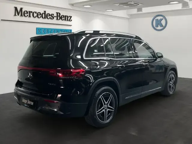 Mercedes-Benz EQB 300