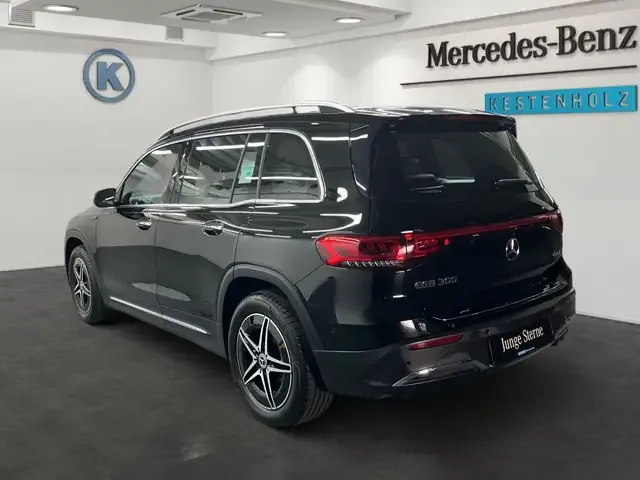 Mercedes-Benz EQB 300