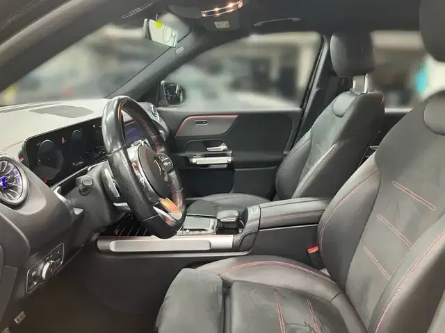 Mercedes-Benz EQB 300
