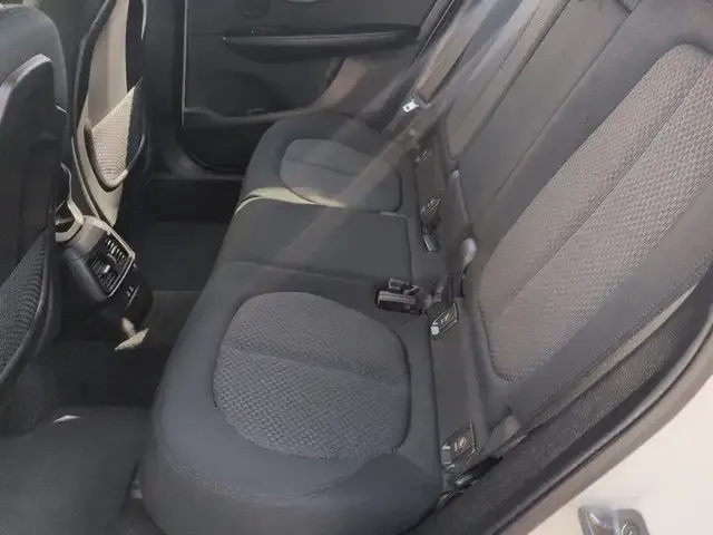 BMW 216