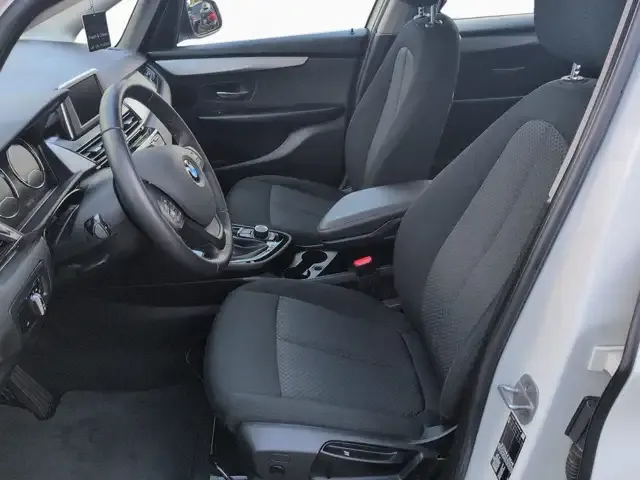 BMW 216